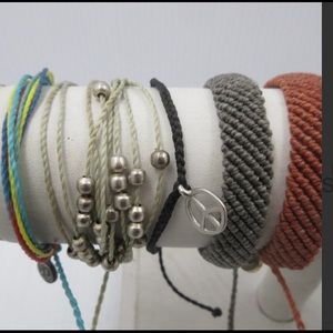 2 Pura Vida Bracelets- white and flat corral